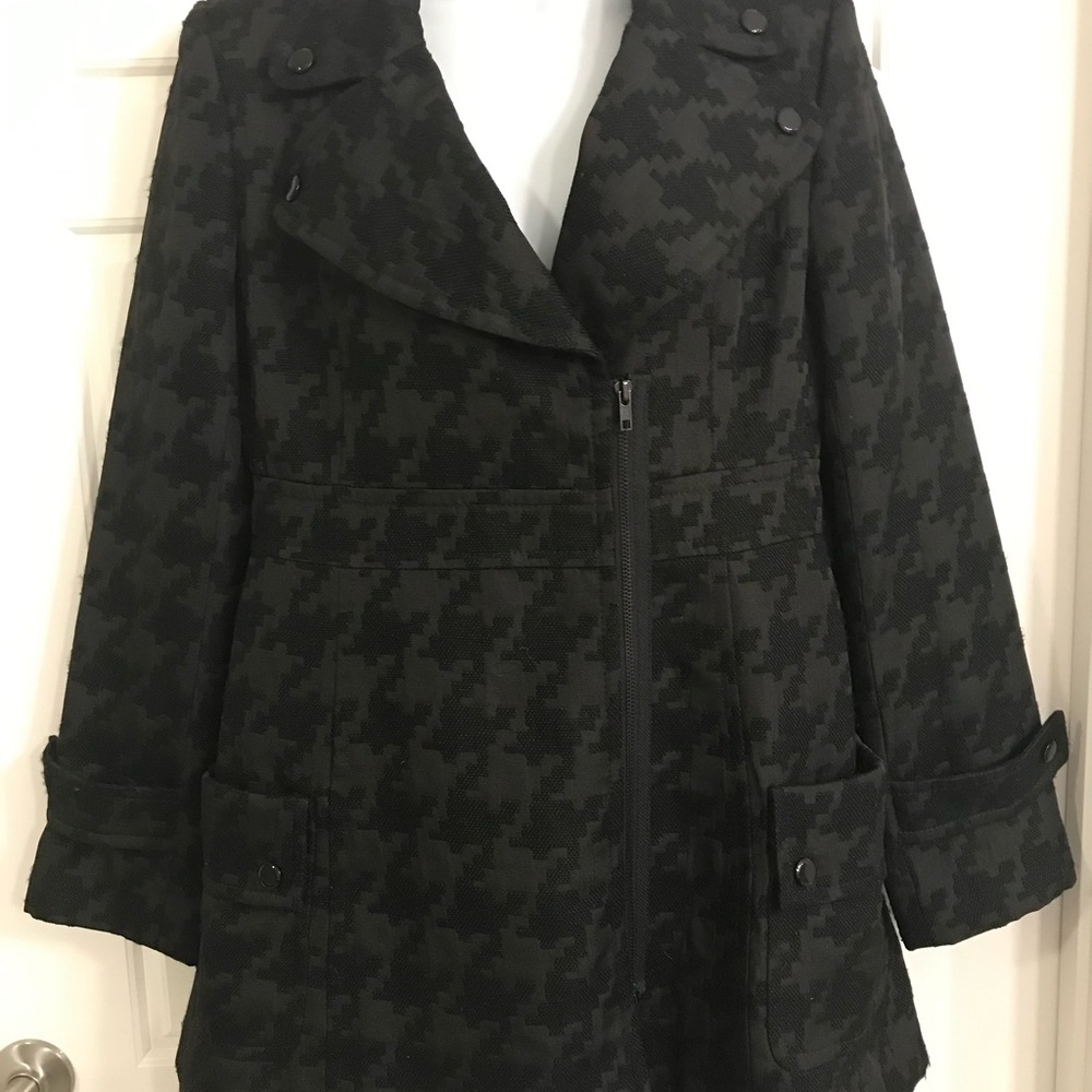 BCBGeneration Black Trench Coat with Notched Lapel